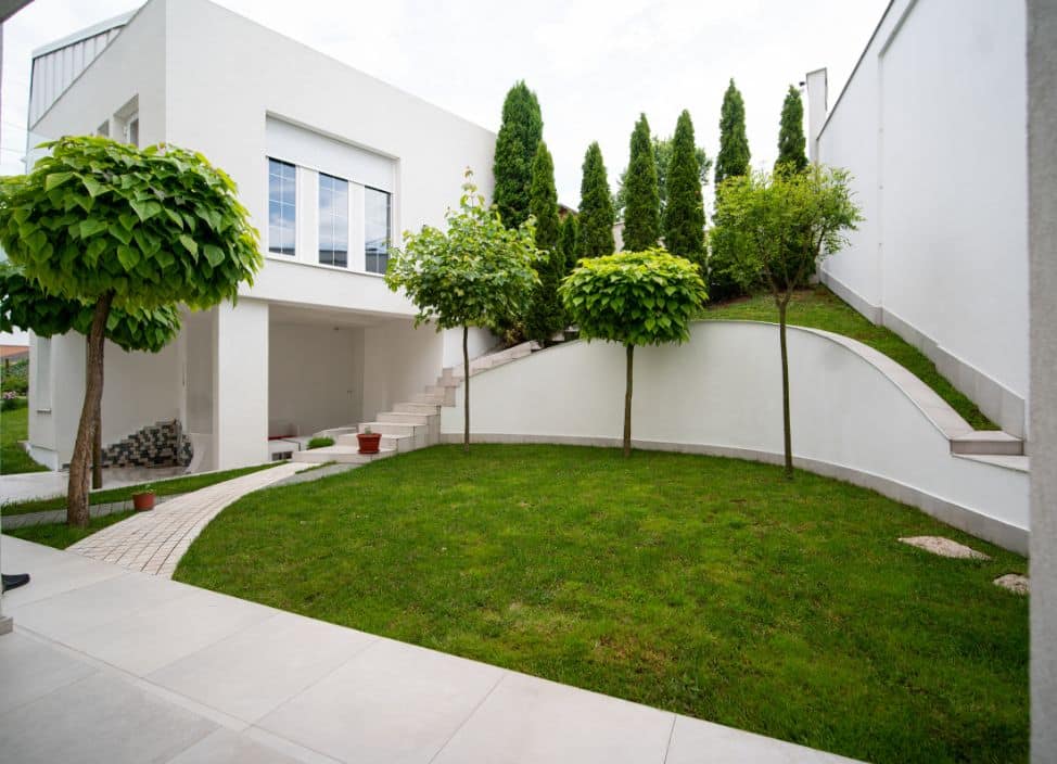 Landscaping-Hero-banner-2-1.jpg